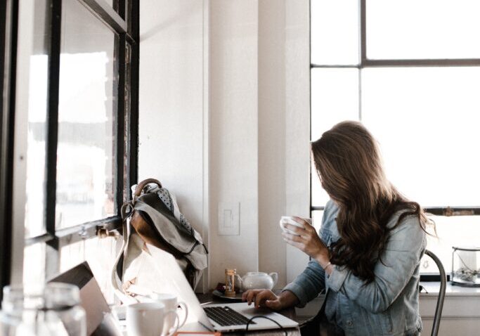 andrew-neel-QLqNalPe0RA-unsplash-683x1024-landscape-6775c5535af1596857ae6a4baaa3b646- Boss Ladies Welcome Home